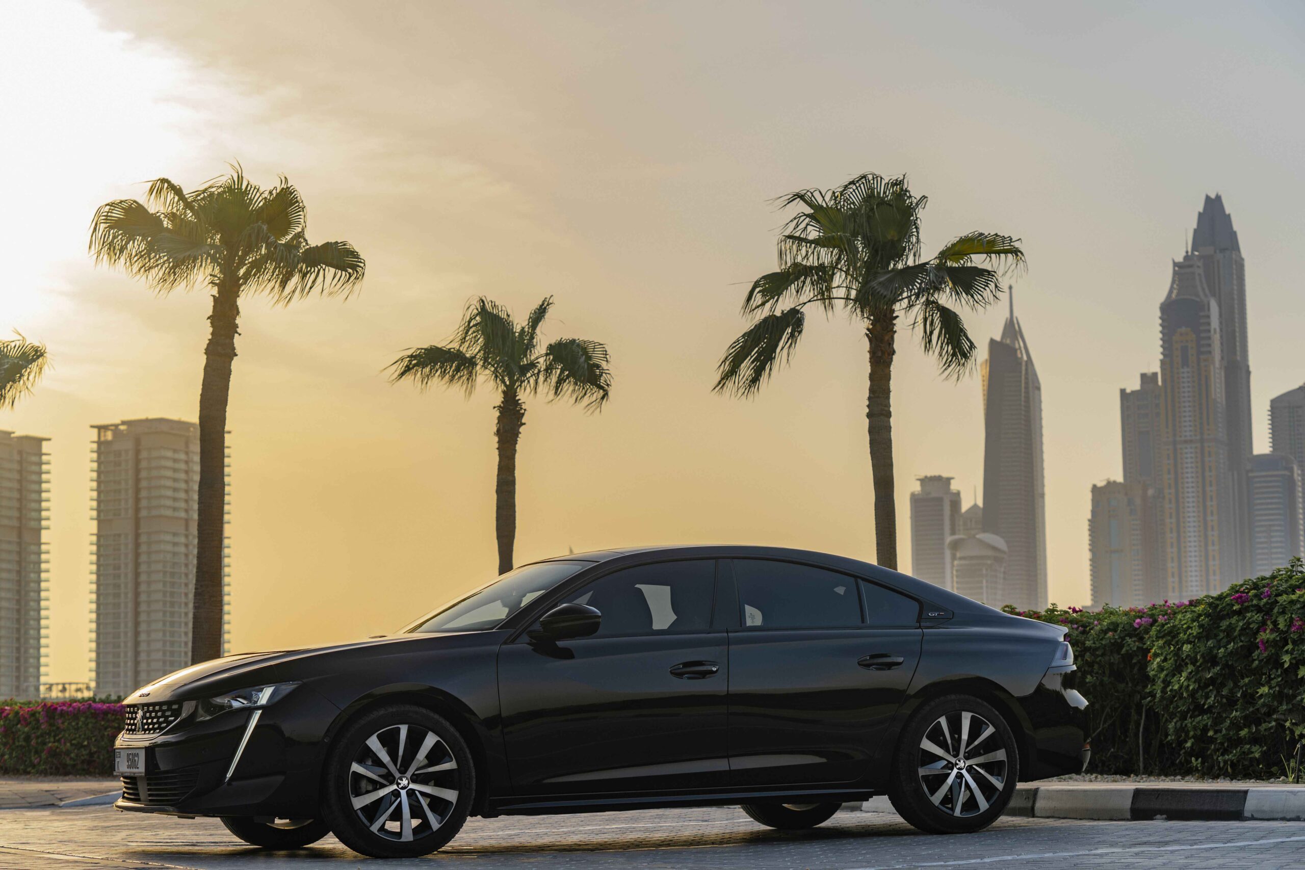 Rent a Car JLT Dubai for Your First Week in the City